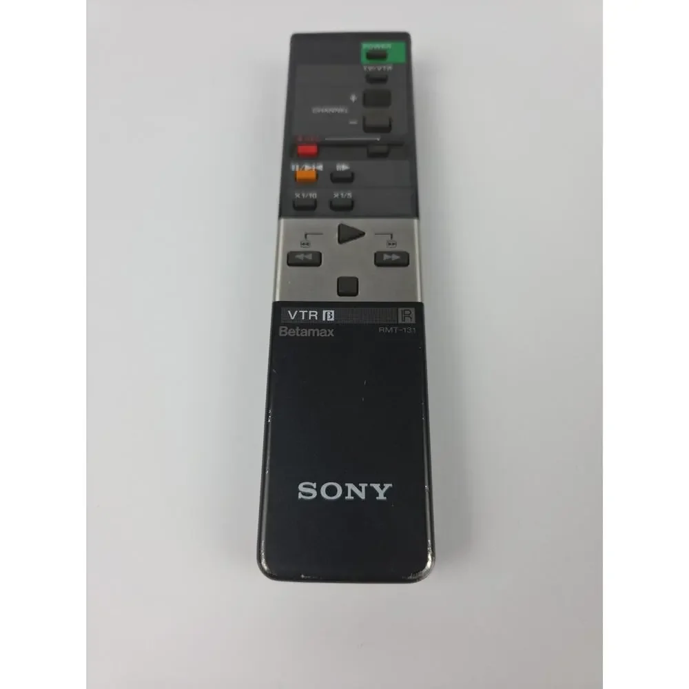 Sony SL-HFR70 Super BetaMax VCR Great looking! Works Great! with OEM Remote!